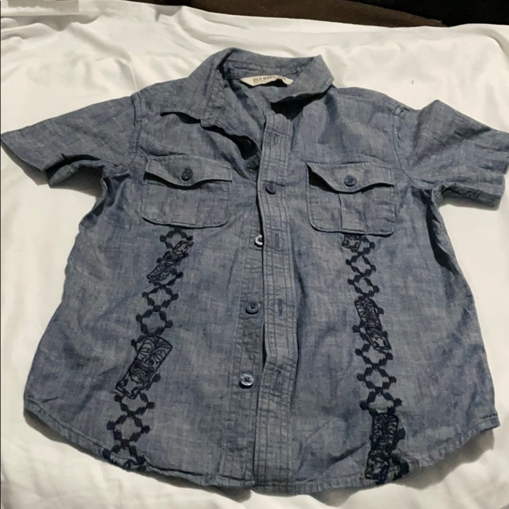Shirts - Picture 7 of 10